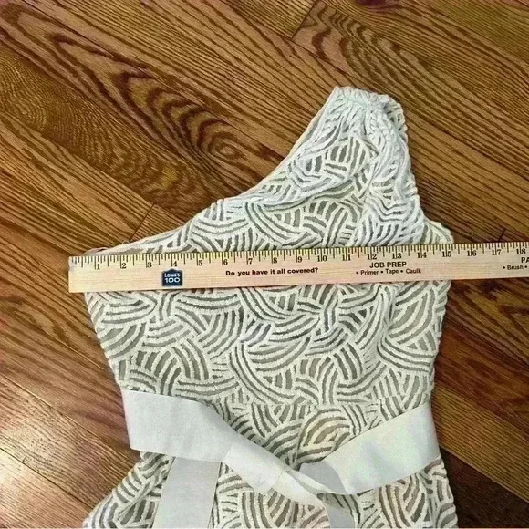 Tadashi Shoji Size 2 Petite White Embroidered One Shoulder Belted Dress Cocktail - Picture 7 of 9